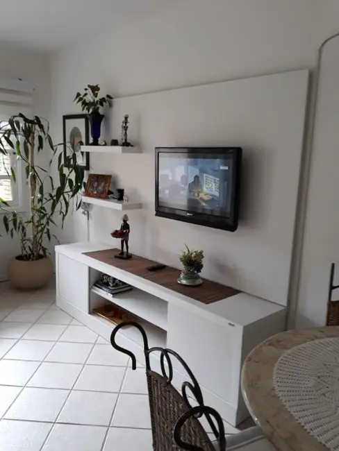 Sobrado com 1 quarto para alugar, 55m2 em Balneario Camboriu - SC - imagem 7 Foto 7 de Sobrado com 1 quarto para alugar, 55m2 em Balneario Camboriu - SC