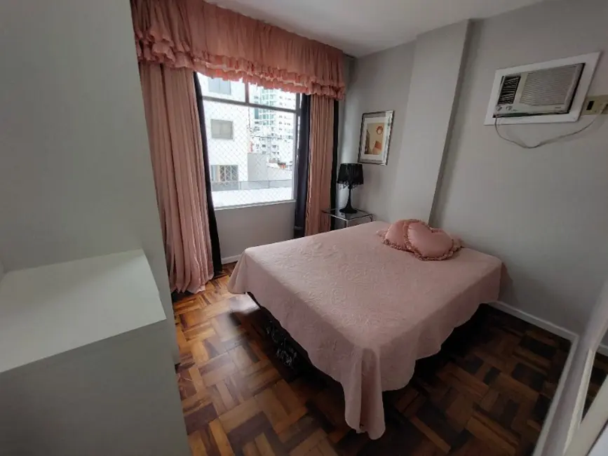 Apartamento com 2 quartos para alugar, 70m2 em Centro, Balneario Camboriu - SC - imagem 3 Foto 3 de Apartamento com 2 quartos para alugar, 70m2 em Centro, Balneario Camboriu - SC