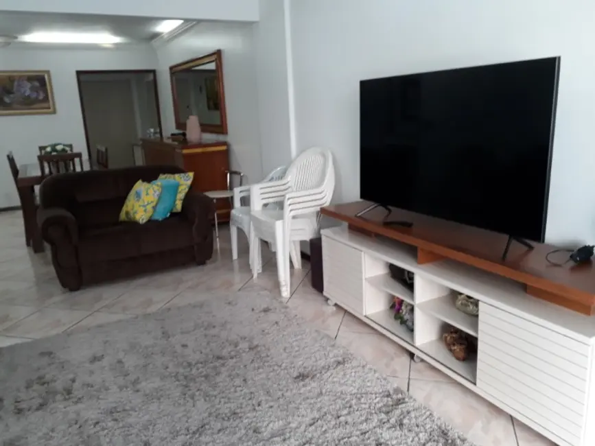 Apartamento com 3 quartos para alugar, 108m2 em Centro, Balneario Camboriu - SC - imagem 7 Foto 7 de Apartamento com 3 quartos para alugar, 108m2 em Centro, Balneario Camboriu - SC
