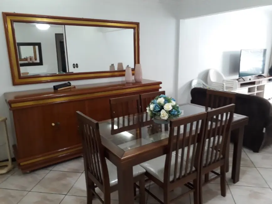 Apartamento com 3 quartos para alugar, 108m2 em Centro, Balneario Camboriu - SC - imagem 5 Foto 5 de Apartamento com 3 quartos para alugar, 108m2 em Centro, Balneario Camboriu - SC