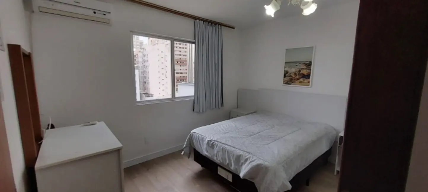 Foto 2 de Apartamento com 1 quarto para alugar, 50m2 em Centro, Balneario Camboriu - SC
