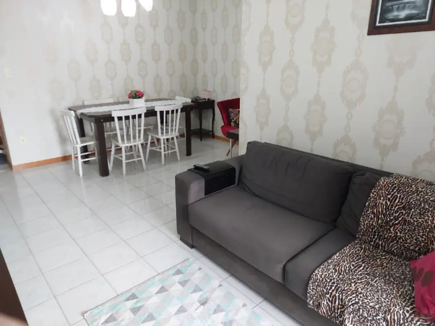 Apartamento com 3 quartos à venda, 100m2 em Centro, Balneario Camboriu - SC - imagem 2 Foto 2 de Apartamento com 3 quartos à venda, 100m2 em Centro, Balneario Camboriu - SC