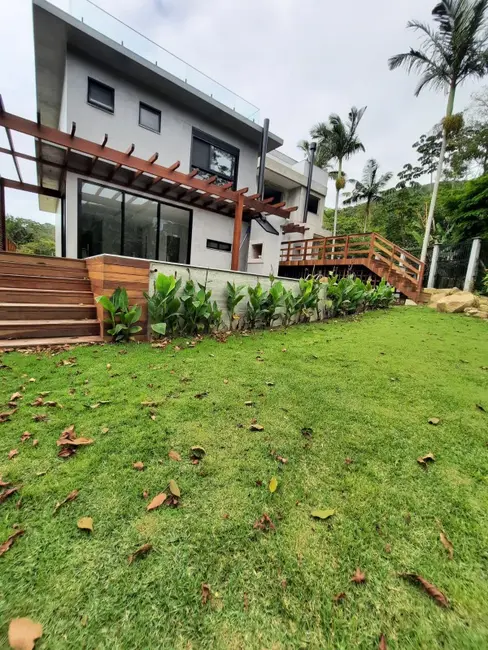 Foto 7 de Casa de Condomínio com 3 quartos à venda, 258m2 em Praia das Taquaras, Balneario Camboriu - SC