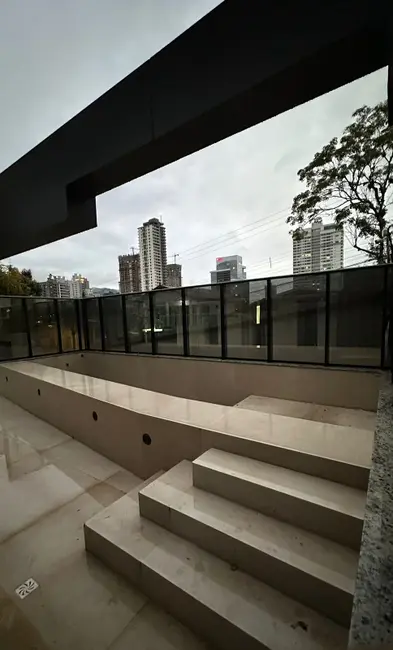 Apartamento com 2 quartos à venda, 72m2 em Praia dos Amores, Balneario Camboriu - SC - imagem 5 Foto 5 de Apartamento com 2 quartos à venda, 72m2 em Praia dos Amores, Balneario Camboriu - SC