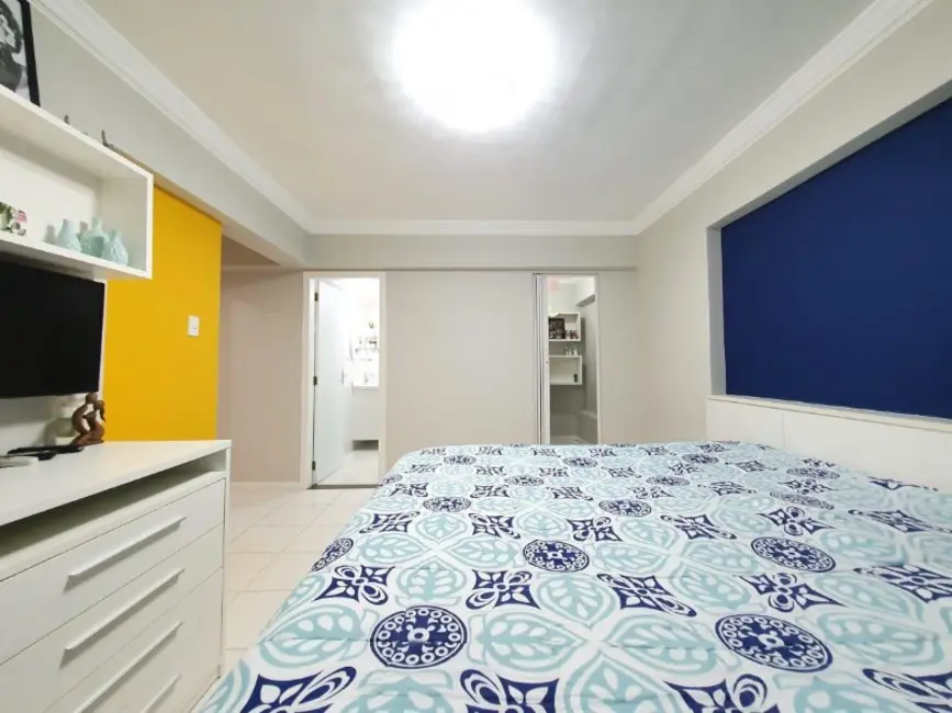 Apartamento com 3 quartos à venda, 130m2 em Centro, Balneario Camboriu - SC - imagem 7 Foto 7 de Apartamento com 3 quartos à venda, 130m2 em Centro, Balneario Camboriu - SC