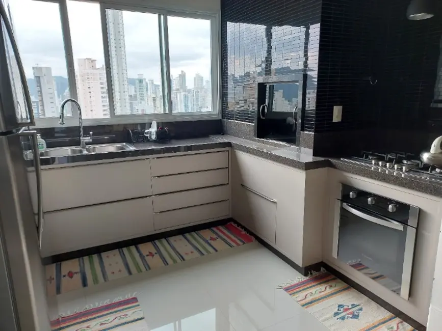 Apartamento com 3 quartos à venda, 136m2 em Centro, Balneario Camboriu - SC - imagem 9 Foto 9 de Apartamento com 3 quartos à venda, 136m2 em Centro, Balneario Camboriu - SC