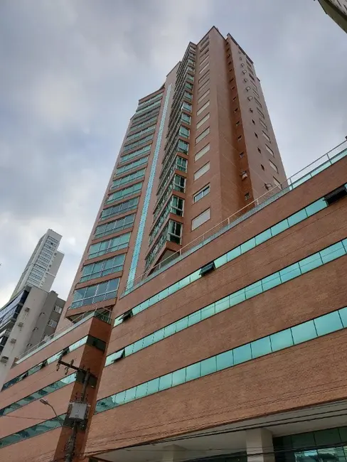 Apartamento com 3 quartos à venda, 136m2 em Centro, Balneario Camboriu - SC - imagem 7 Foto 7 de Apartamento com 3 quartos à venda, 136m2 em Centro, Balneario Camboriu - SC