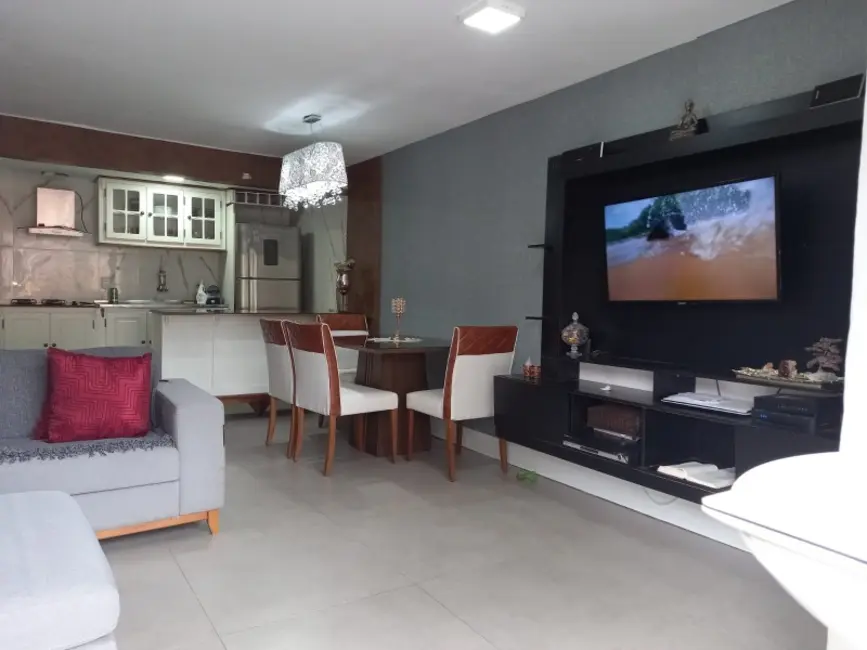 Sobrado com 3 quartos à venda, 120m2 em Cabeçudas, Itajai - SC - imagem 9 Foto 9 de Sobrado com 3 quartos à venda, 120m2 em Cabeçudas, Itajai - SC