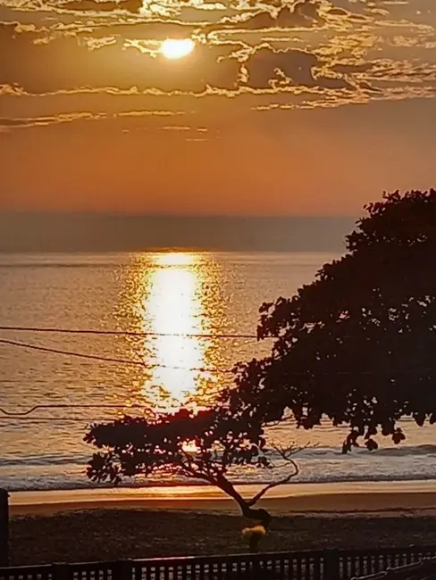 Sobrado com 3 quartos à venda, 120m2 em Cabeçudas, Itajai - SC - imagem 1 Foto 1 de Sobrado com 3 quartos à venda, 120m2 em Cabeçudas, Itajai - SC