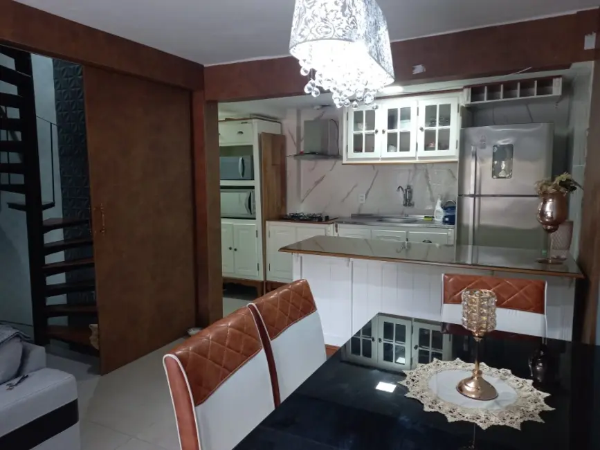 Sobrado com 3 quartos à venda, 120m2 em Cabeçudas, Itajai - SC - imagem 5 Foto 5 de Sobrado com 3 quartos à venda, 120m2 em Cabeçudas, Itajai - SC