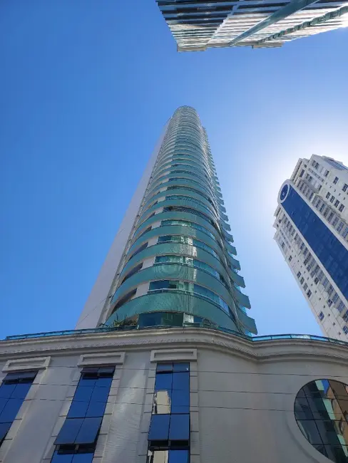 Foto 1 de Apartamento com 3 quartos à venda, 154m2 em Centro, Balneario Camboriu - SC