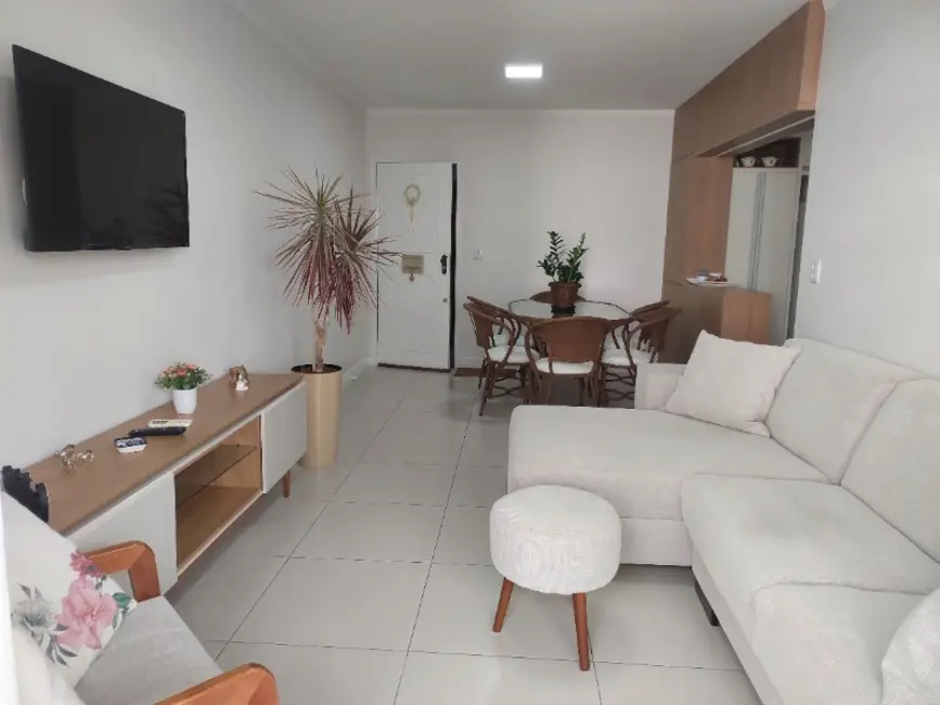 Apartamento com 2 quartos para alugar, 70m2 em Centro, Balneario Camboriu - SC - imagem 1 Foto 1 de Apartamento com 2 quartos para alugar, 70m2 em Centro, Balneario Camboriu - SC