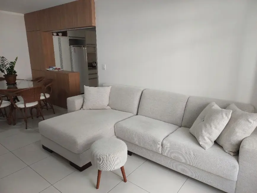 Apartamento com 2 quartos para alugar, 70m2 em Centro, Balneario Camboriu - SC - imagem 7 Foto 7 de Apartamento com 2 quartos para alugar, 70m2 em Centro, Balneario Camboriu - SC