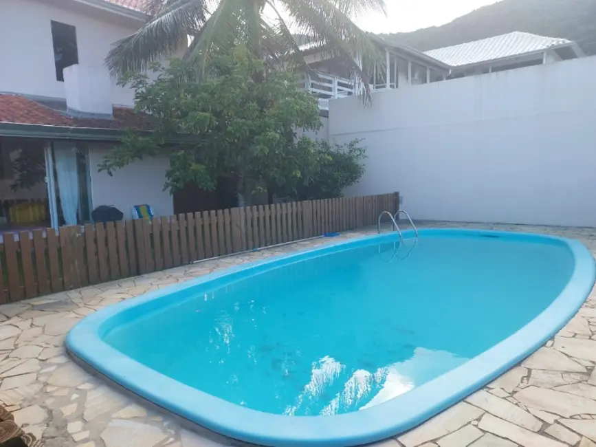 Foto 6 de Casa com 2 quartos à venda, 140m2 em Praia das Taquaras, Balneario Camboriu - SC