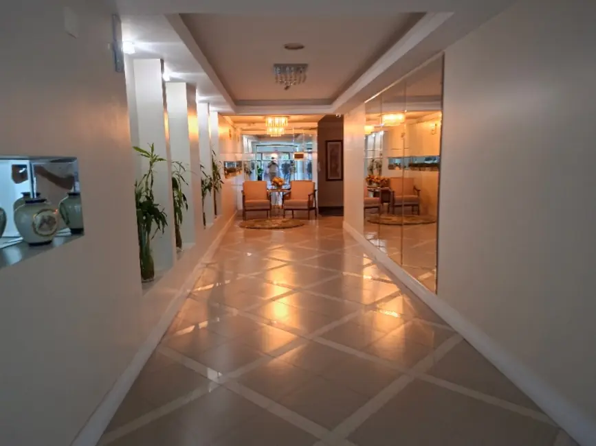 Foto 8 de Apartamento com 2 quartos à venda, 90m2 em Centro, Balneario Camboriu - SC