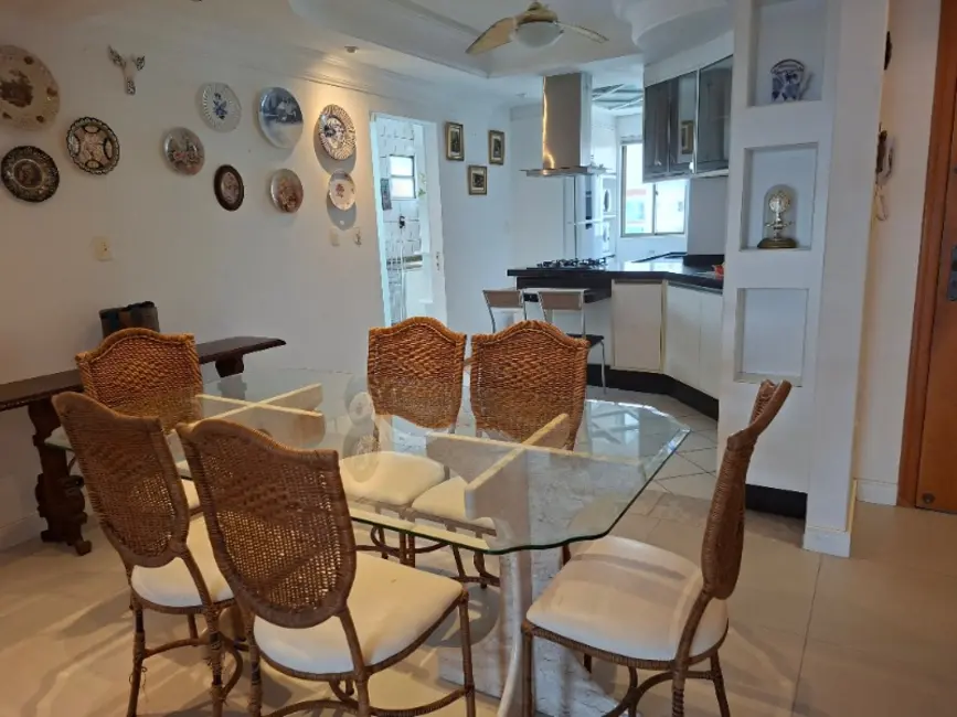 Apartamento com 3 quartos à venda, 120m2 em Centro, Balneario Camboriu - SC - imagem 7 Foto 7 de Apartamento com 3 quartos à venda, 120m2 em Centro, Balneario Camboriu - SC