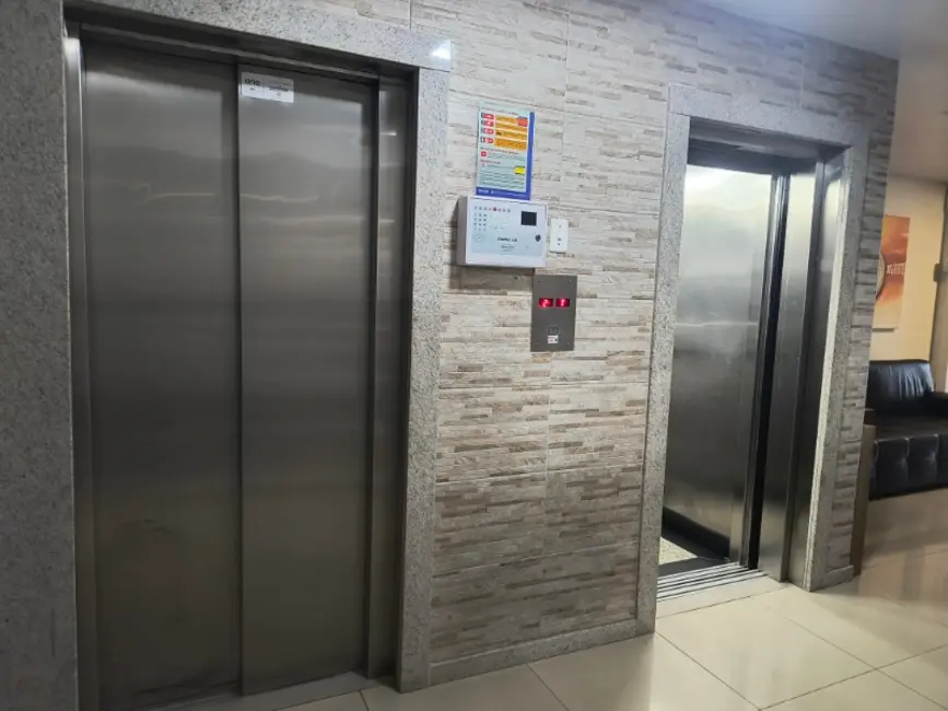 Foto 3 de Apartamento com 2 quartos à venda, 65m2 em Centro, Balneario Camboriu - SC