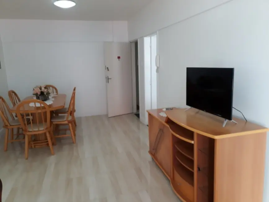 Apartamento com 2 quartos à venda, 75m2 em Centro, Balneario Camboriu - SC - imagem 2 Foto 2 de Apartamento com 2 quartos à venda, 75m2 em Centro, Balneario Camboriu - SC