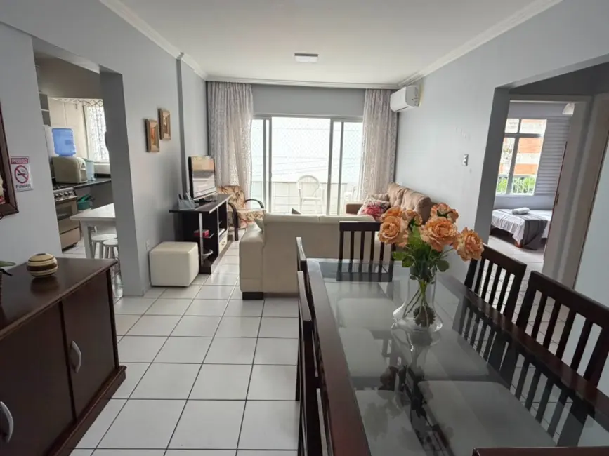 Apartamento com 2 quartos à venda, 75m2 em Centro, Balneario Camboriu - SC - imagem 3 Foto 3 de Apartamento com 2 quartos à venda, 75m2 em Centro, Balneario Camboriu - SC