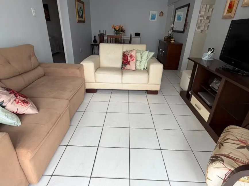 Apartamento com 2 quartos à venda, 75m2 em Centro, Balneario Camboriu - SC - imagem 9 Foto 9 de Apartamento com 2 quartos à venda, 75m2 em Centro, Balneario Camboriu - SC