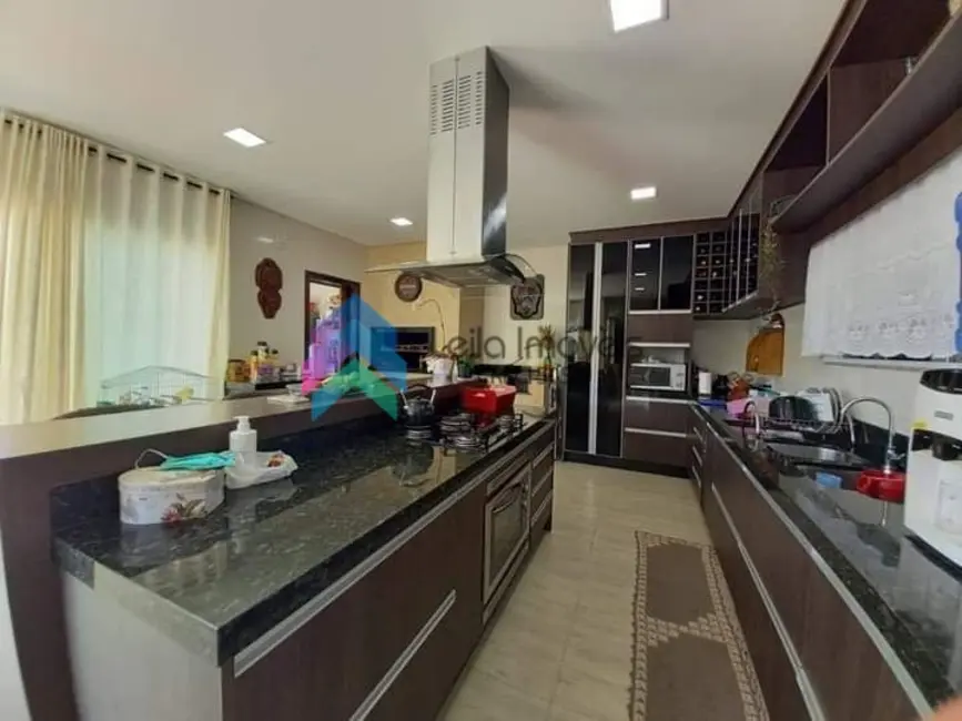 Casa com 1 quarto à venda, 360m2 em Guaramirim - SC - imagem 6 Foto 6 de Casa com 1 quarto à venda, 360m2 em Guaramirim - SC
