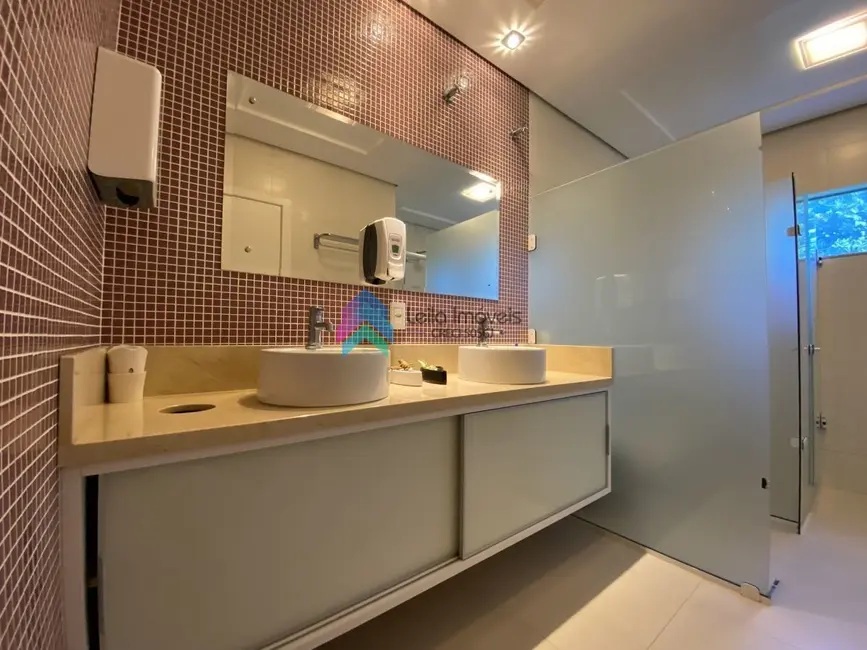 Casa com 3 quartos à venda, 871m2 em Guaramirim - SC - imagem 4 Foto 4 de Casa com 3 quartos à venda, 871m2 em Guaramirim - SC