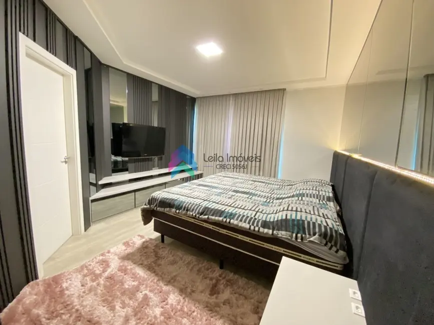 Casa com 3 quartos à venda, 871m2 em Guaramirim - SC - imagem 6 Foto 6 de Casa com 3 quartos à venda, 871m2 em Guaramirim - SC