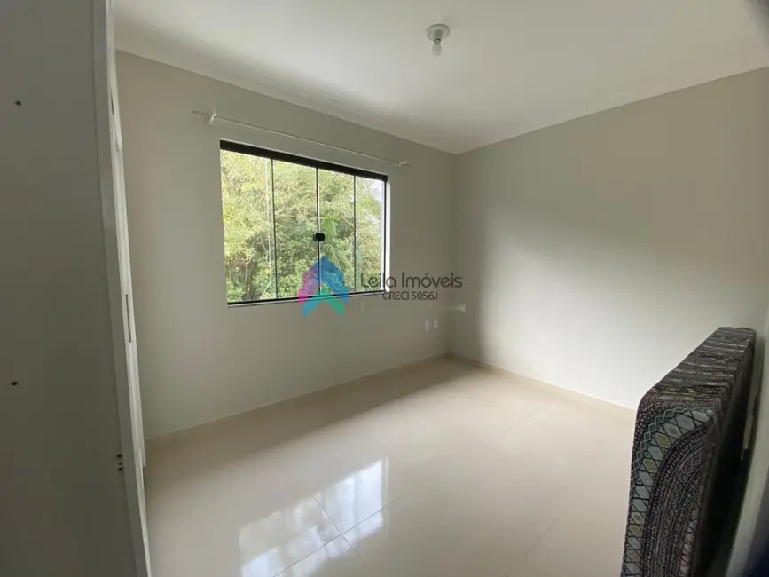 Casa com 2 quartos à venda em Guaramirim - SC - imagem 8 Foto 8 de Casa com 2 quartos à venda em Guaramirim - SC