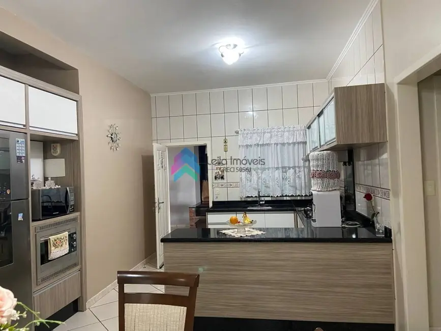 Casa com 2 quartos à venda, 386m2 em Guaramirim - SC - imagem 6 Foto 6 de Casa com 2 quartos à venda, 386m2 em Guaramirim - SC