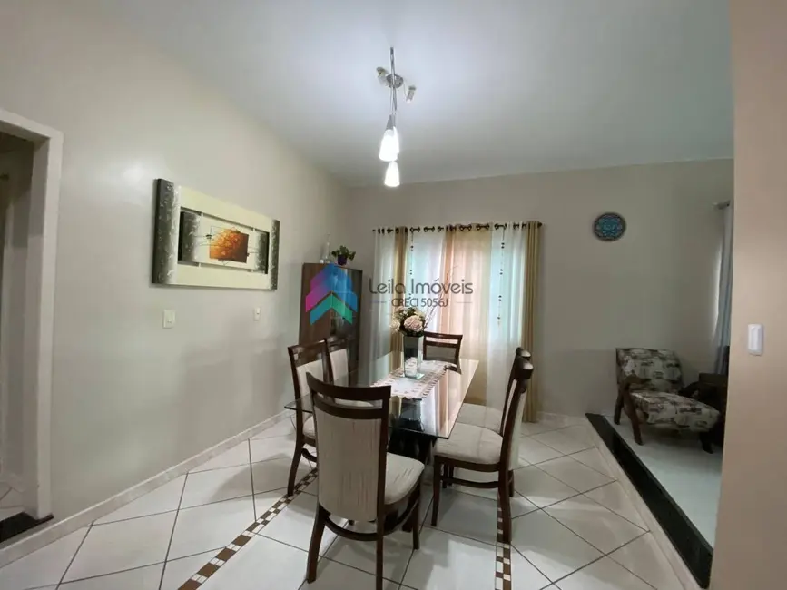 Casa com 2 quartos à venda, 386m2 em Guaramirim - SC - imagem 4 Foto 4 de Casa com 2 quartos à venda, 386m2 em Guaramirim - SC