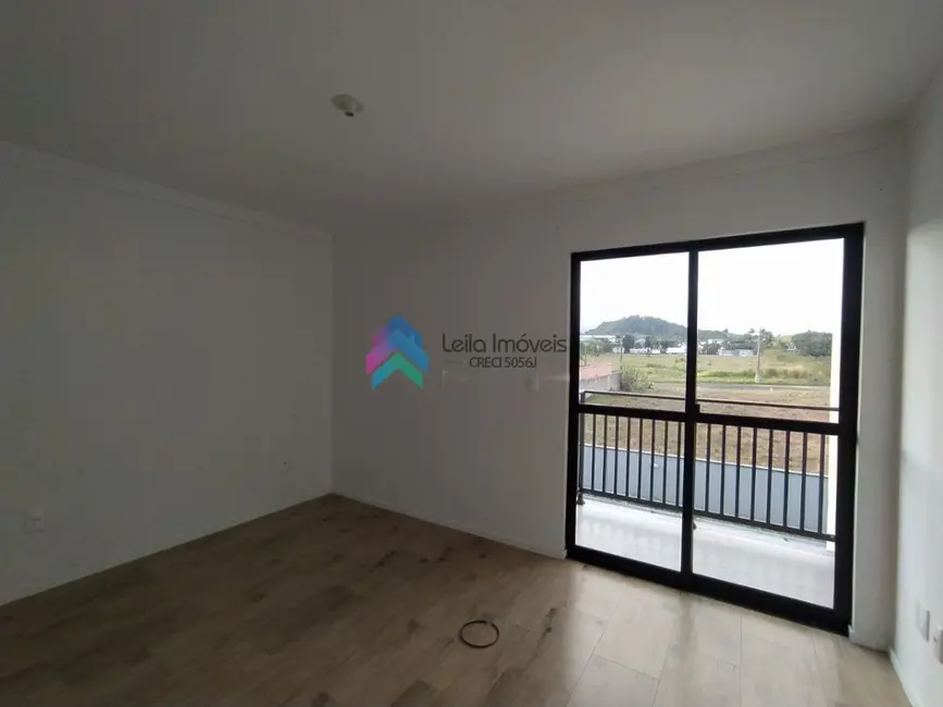 Casa com 2 quartos à venda, 79m2 em Guaramirim - SC - imagem 6 Foto 6 de Casa com 2 quartos à venda, 79m2 em Guaramirim - SC