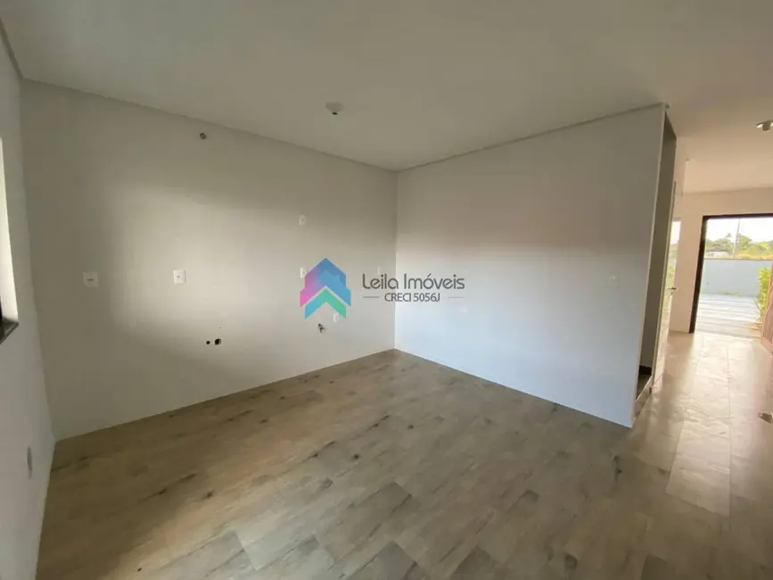 Casa com 2 quartos à venda, 79m2 em Guaramirim - SC - imagem 3 Foto 3 de Casa com 2 quartos à venda, 79m2 em Guaramirim - SC