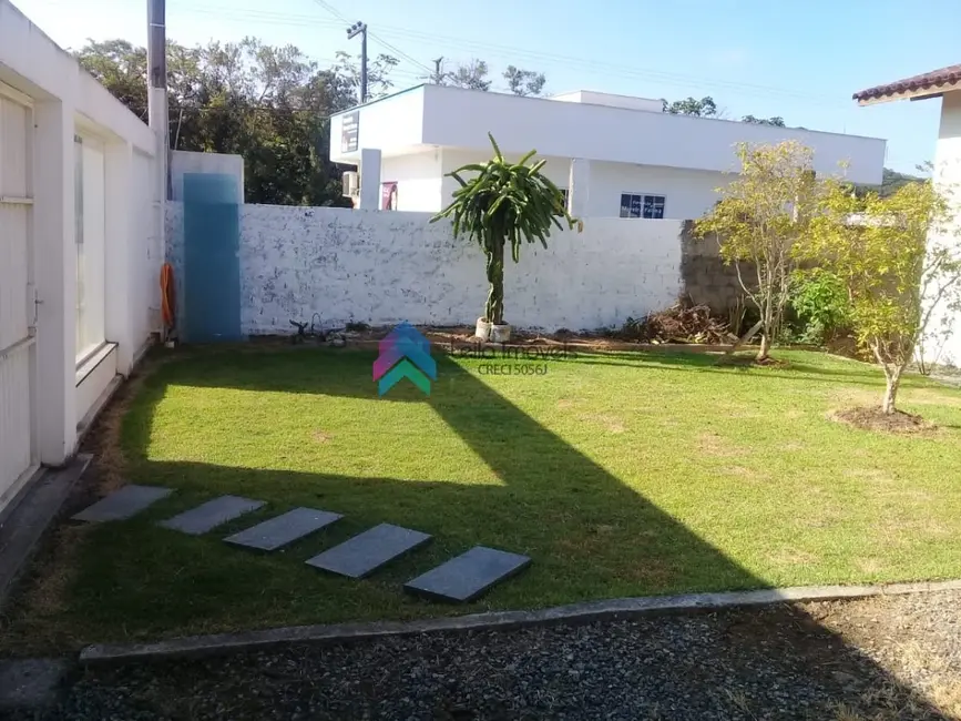 Foto 3 de Casa com 2 quartos à venda, 360m2 em Guaramirim - SC