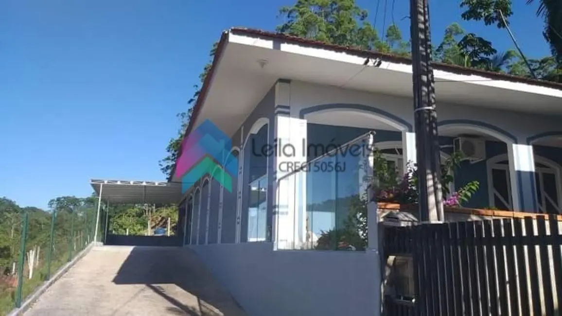 Foto 1 de Casa com 3 quartos à venda, 725m2 em Guaramirim - SC