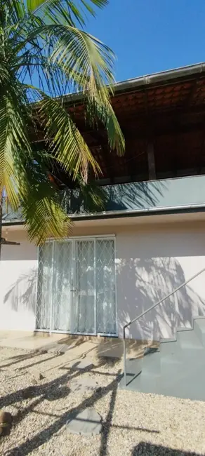Foto 10 de Casa à venda em Centro, Guaramirim - SC