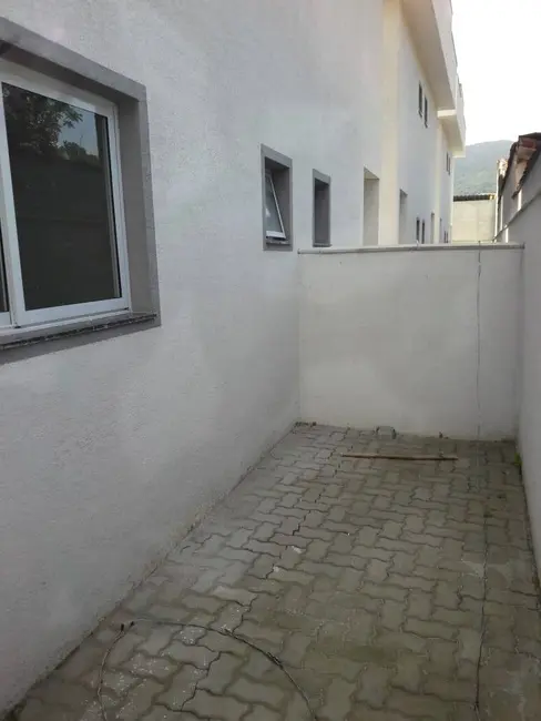 Foto 8 de Sobrado com 2 quartos à venda, 98m2 em Tabatinga, Caraguatatuba - SP