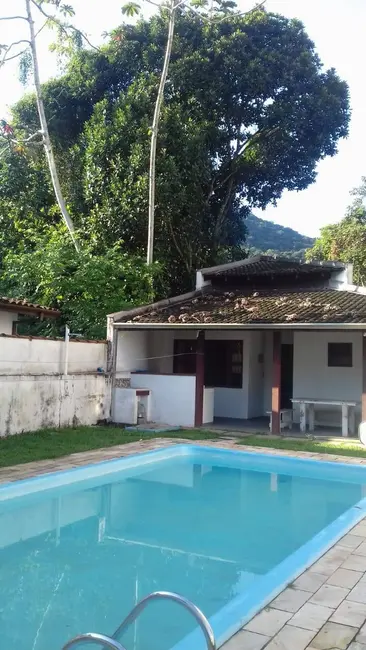 Foto 6 de Casa com 3 quartos à venda, 360m2 em Tabatinga, Caraguatatuba - SP