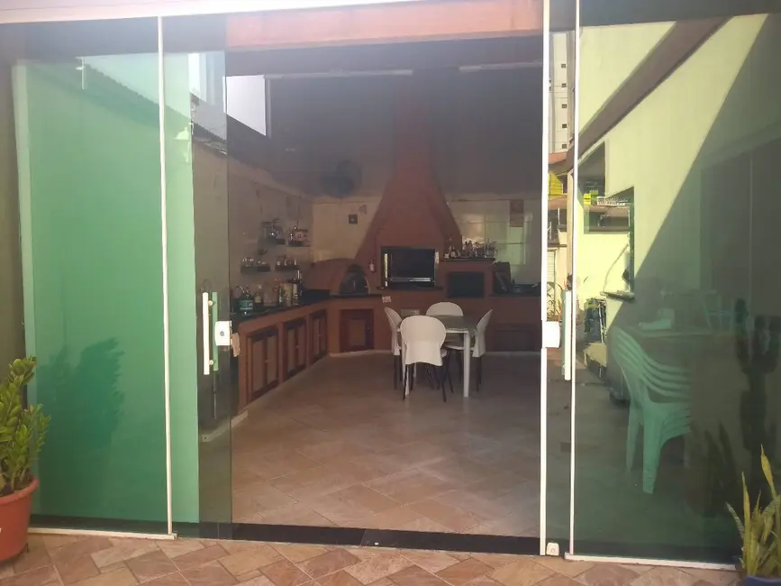 Casa com 3 quartos à venda, 186m2 em Martim de Sá, Caraguatatuba - SP - imagem 5 Foto 5 de Casa com 3 quartos à venda, 186m2 em Martim de Sá, Caraguatatuba - SP