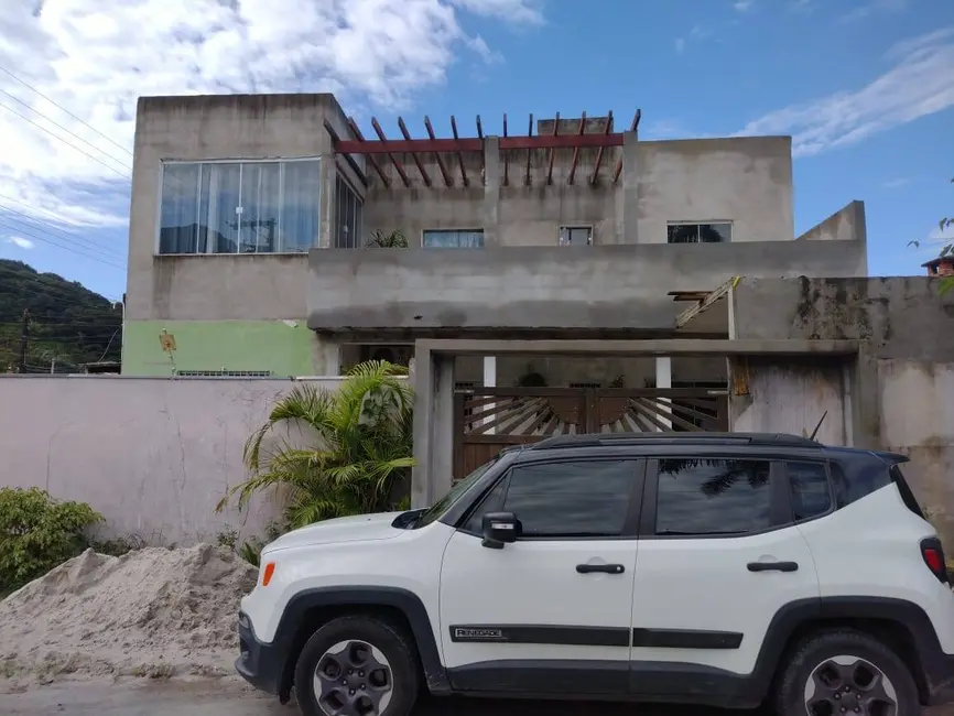 Foto 2 de Sobrado com 3 quartos à venda, 178m2 em Massaguaçu, Caraguatatuba - SP