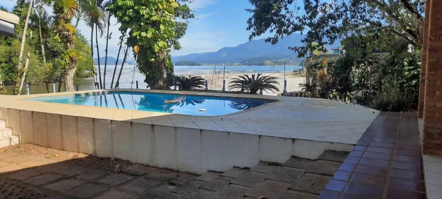 Foto 4 de Casa com 4 quartos para alugar, 200m2 em Tabatinga, Caraguatatuba - SP