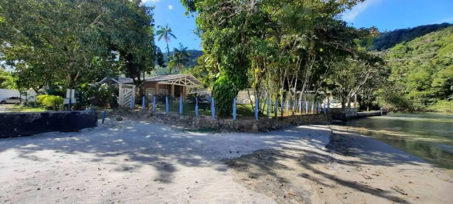Foto 3 de Casa com 4 quartos para alugar, 200m2 em Tabatinga, Caraguatatuba - SP