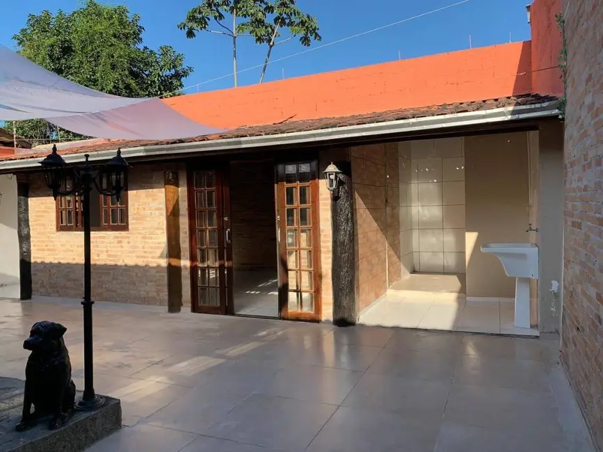 Foto 1 de Casa com 3 quartos à venda, 180m2 em Martim de Sá, Caraguatatuba - SP