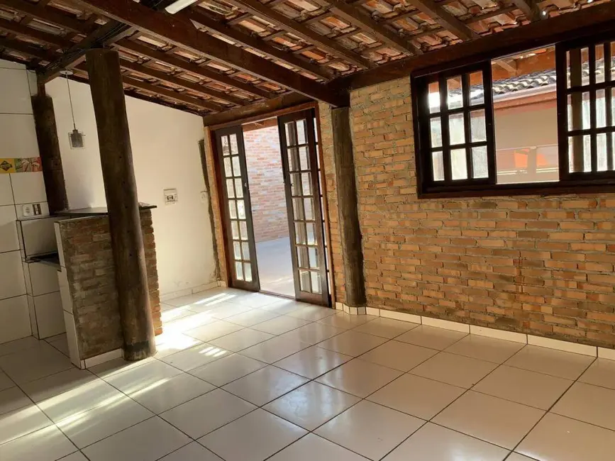 Foto 9 de Casa com 3 quartos à venda, 180m2 em Martim de Sá, Caraguatatuba - SP