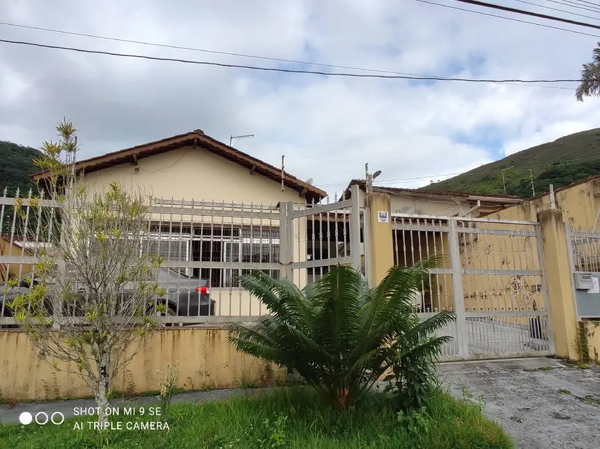 Foto 2 de Casa com 5 quartos à venda, 178m2 em Martim de Sá, Caraguatatuba - SP