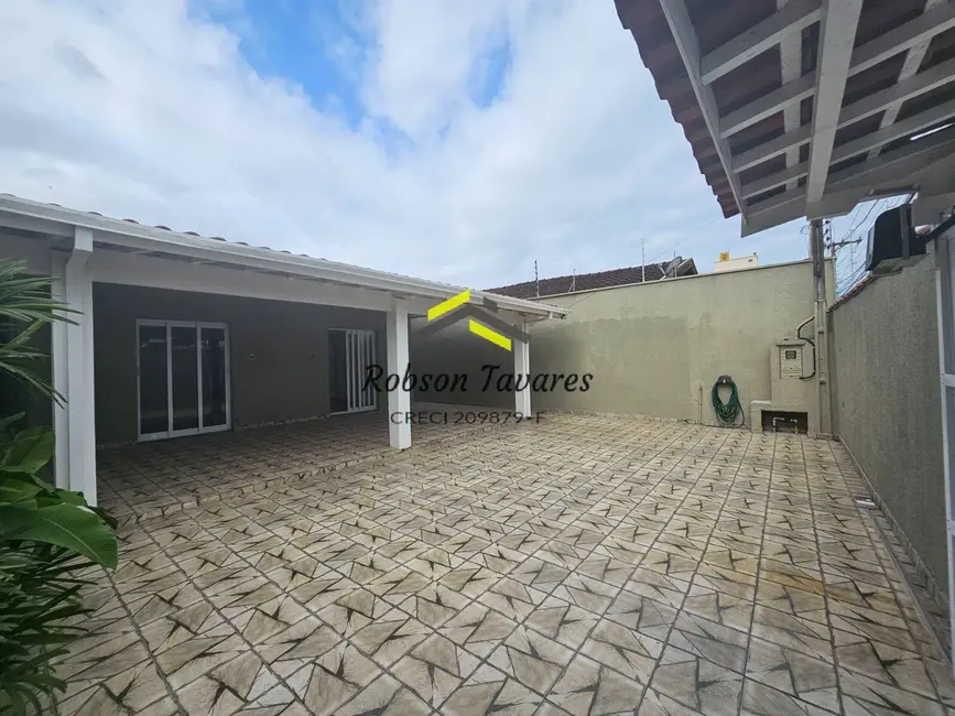 Foto 2 de Casa com 4 quartos à venda, 306m2 em Centro, Ubatuba - SP