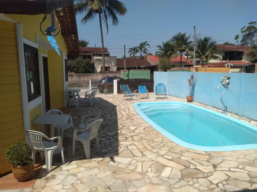 Casa com 4 quartos à venda, 174m2 em Massaguaçu, Caraguatatuba - SP - imagem 4 Foto 4 de Casa com 4 quartos à venda, 174m2 em Massaguaçu, Caraguatatuba - SP