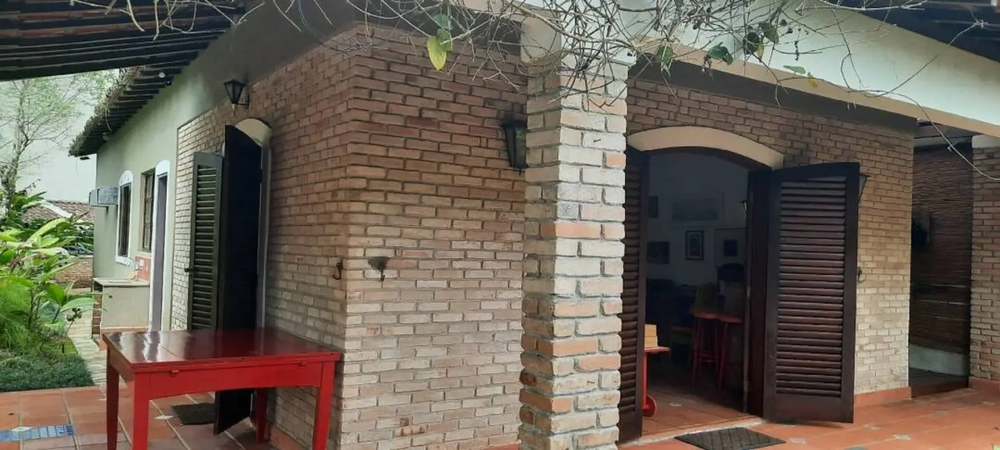 Foto 4 de Casa com 4 quartos à venda, 160m2 em Tabatinga, Caraguatatuba - SP