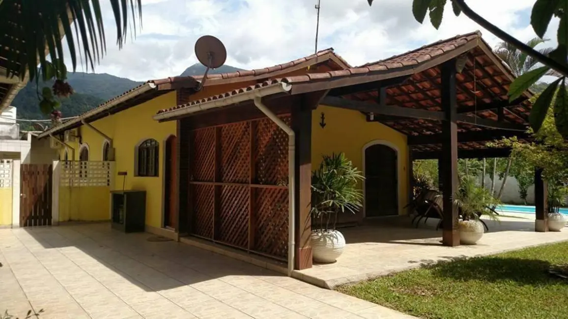 Foto 5 de Casa com 6 quartos à venda, 700m2 em Massaguaçu, Caraguatatuba - SP
