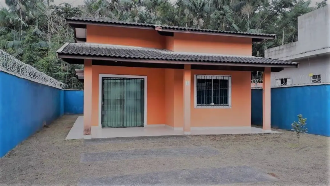 Foto 2 de Casa com 2 quartos à venda, 77m2 em Massaguaçu, Caraguatatuba - SP