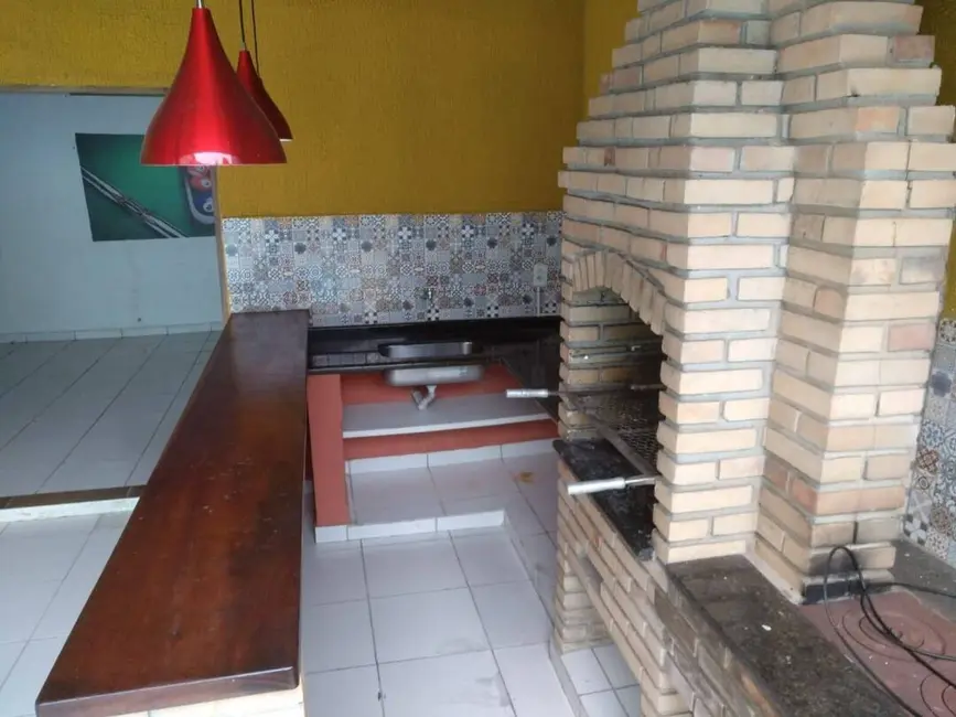 Foto 4 de Casa com 3 quartos à venda, 330m2 em Centro, Ubatuba - SP